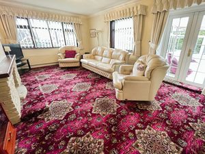 Lounge- click for photo gallery